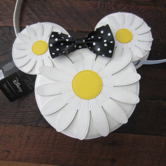 Loungefly Minnie Mouse Purse (NEW) - Picture 1 of 6